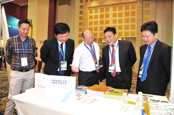 ������I(y��)(li��n)�ϕ�(hu��)����?y��n)��ӽ����Ͷ�Y�h(hu��n)���ƽ��(hu��)