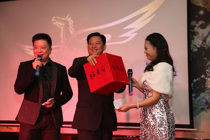 �е½��ټ��F(tu��n)2013��ȱ��ô��(hu��)�ߴ���(ji��)(li��n)�g���(hu��)�A�M(m��n)��Ļ